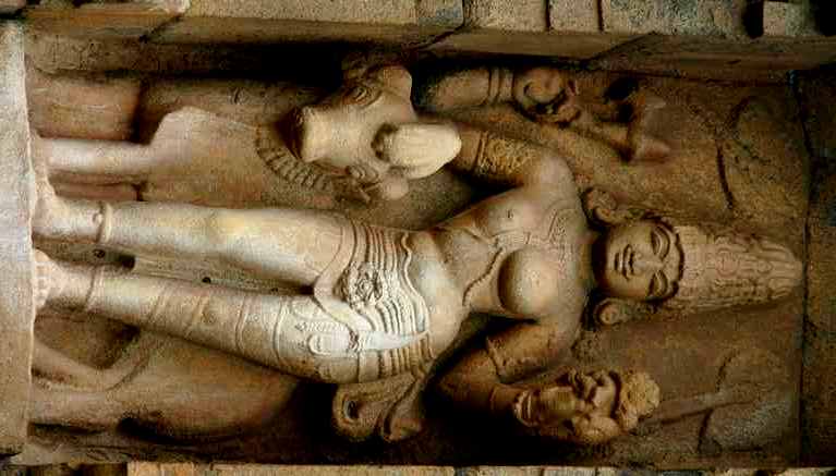 dieuShivaAndrogyne-Cholapuram.jpg