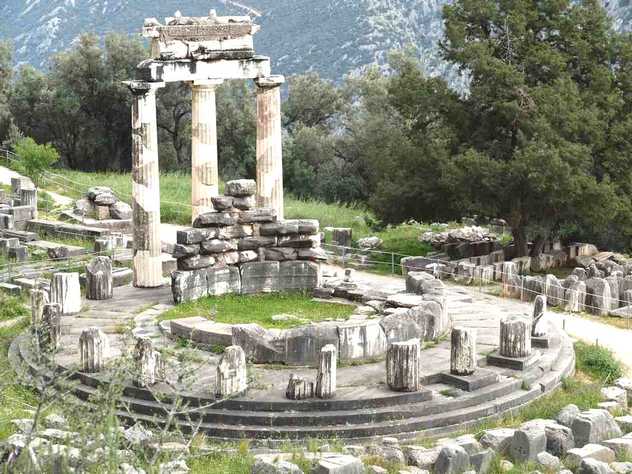 Photo du temple de Delphes