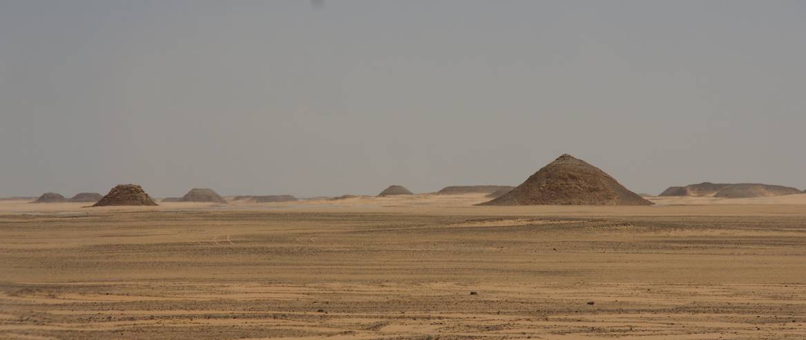 Photo de butte dans le désert Égyptien
