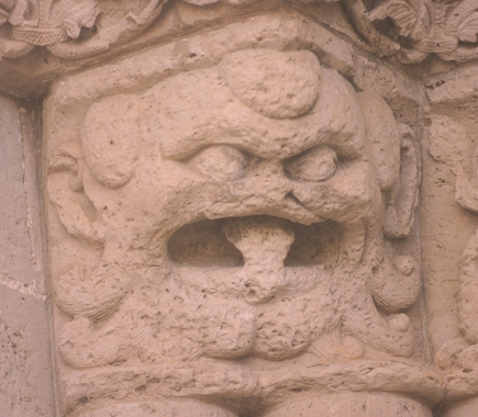 détail de sculture romane